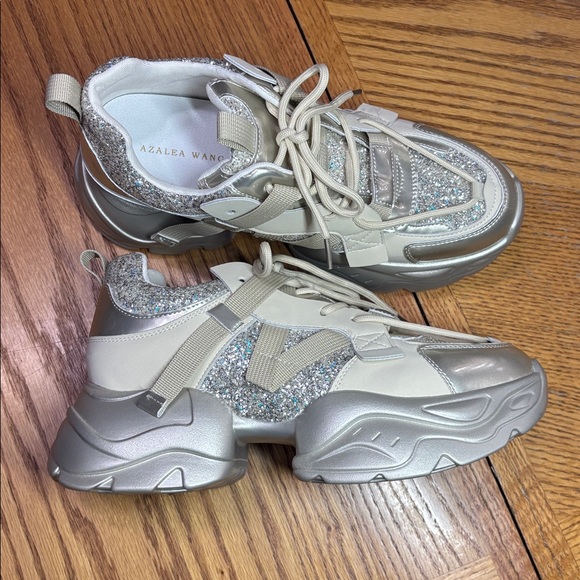 Azalea Wang- Amado Silver Chunky Sneakers - Picture 3 of 9